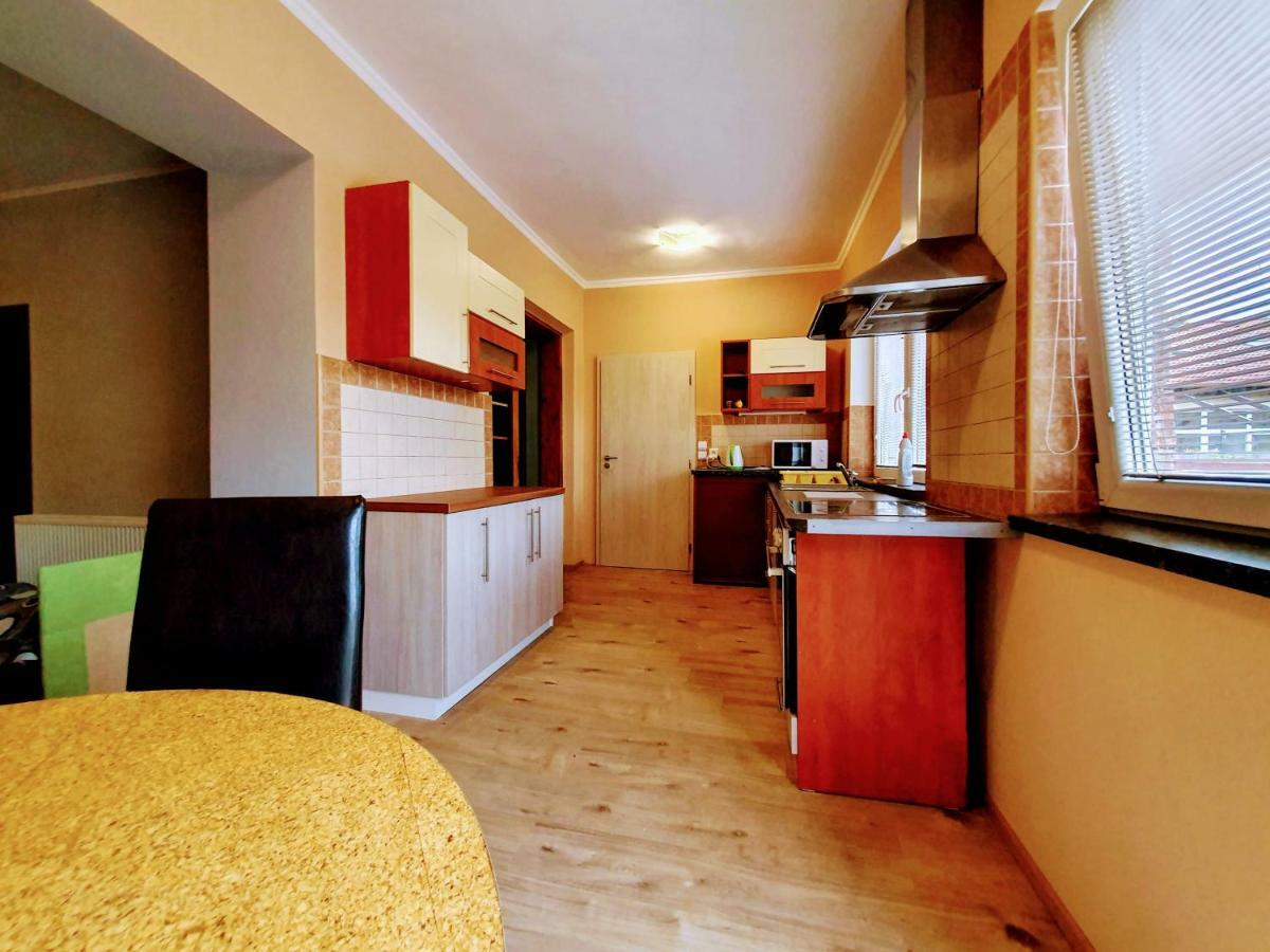 Cechovka Apartment Břeclav Екстериор снимка